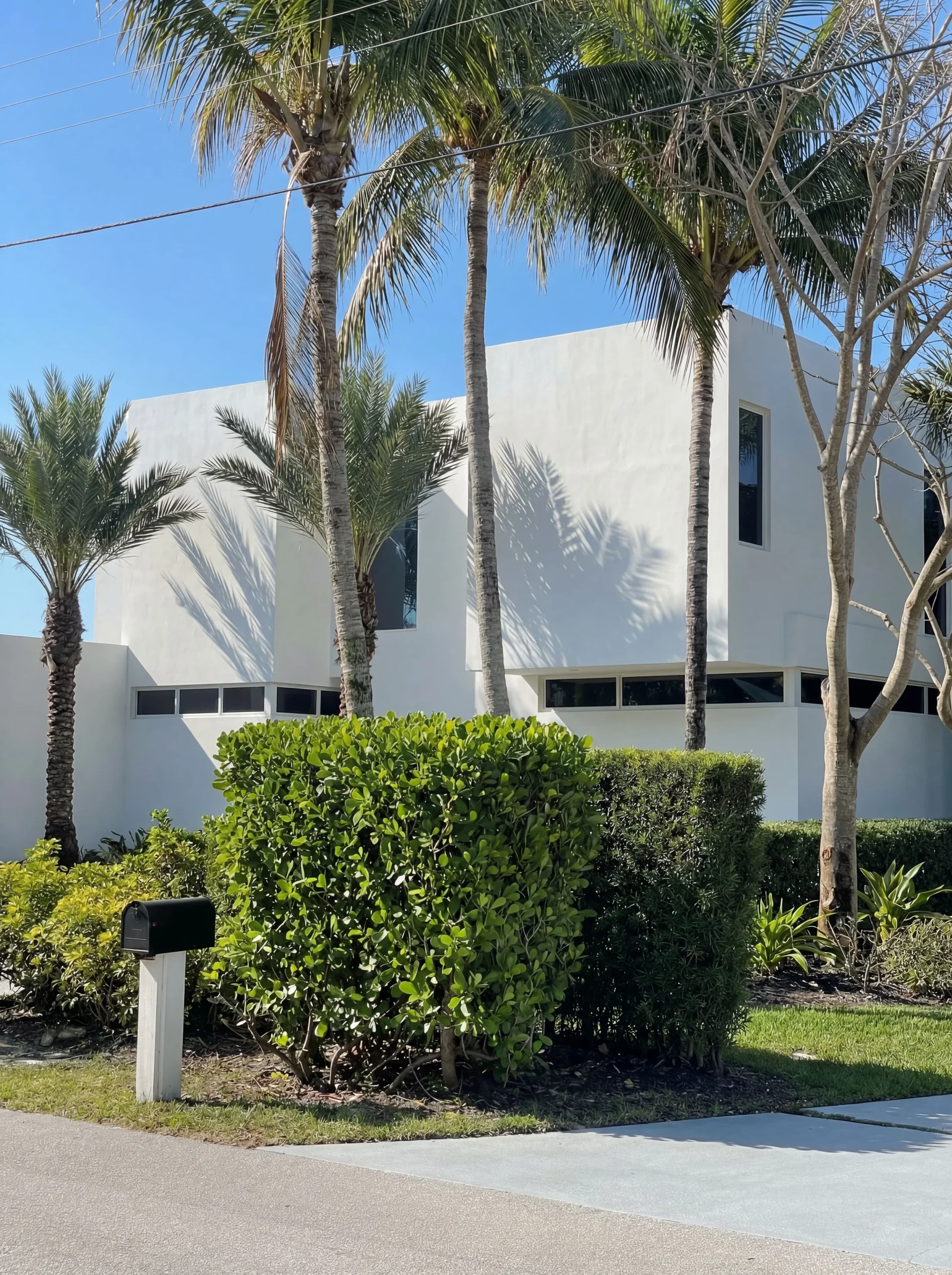Tequesta Riverside, photograph 2 of 3